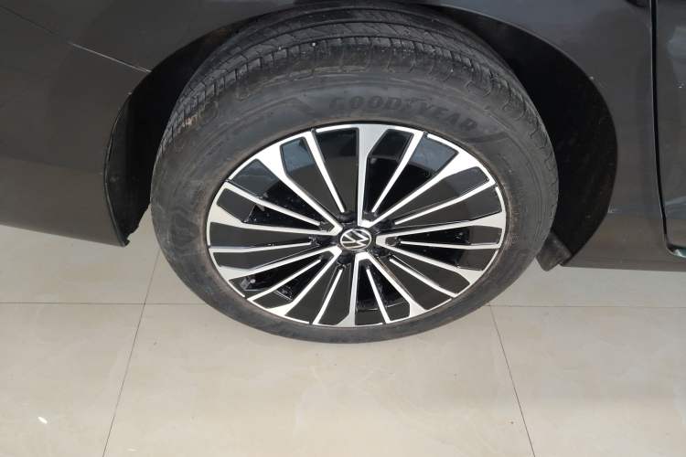 Used Volkswagen Magotan 2024 380TSI DSG Prestige Edition DaMai Package
