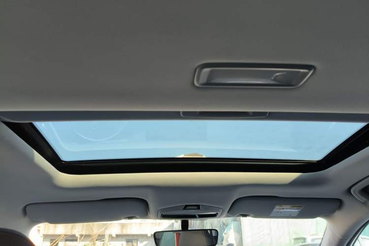 Used Geely Auto Emgrand 2023 4th Generation Champion Edition 1.5L CVT Prestige Model
