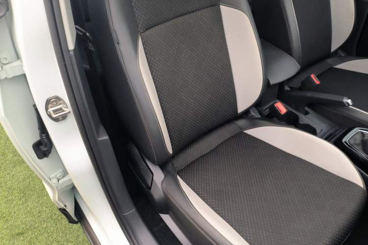 Used Volkswagen Tacqua 2023 200TSI DSG Joy-Connect Edition
