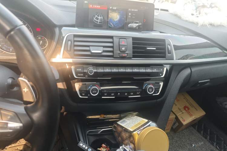 Used BMW 3 Series 2018 320Li Leading Luxury Package
