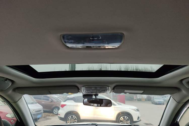 Used Haval H6 2015 Revised Version Sport Edition 1.5T Manual Transmission Two-Wheel Drive Elite Grade