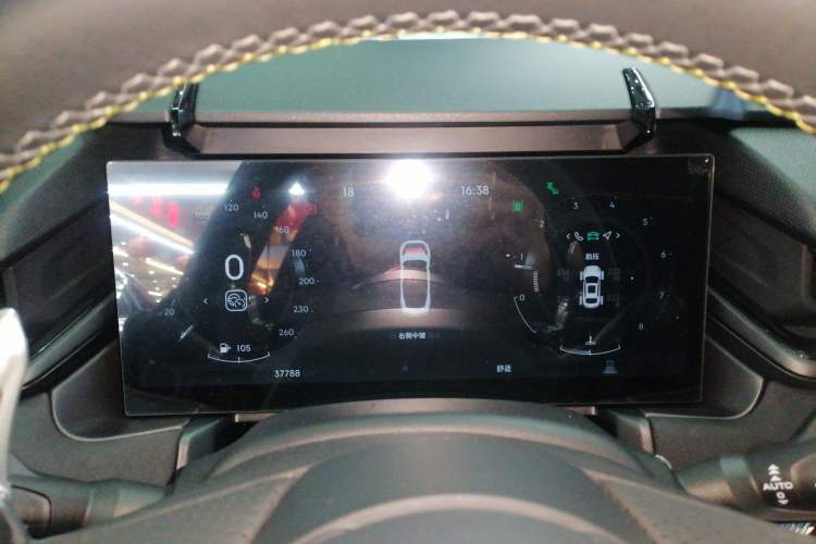 Used Lynk & Co 03 2023 2.0TD DCT JingPro
