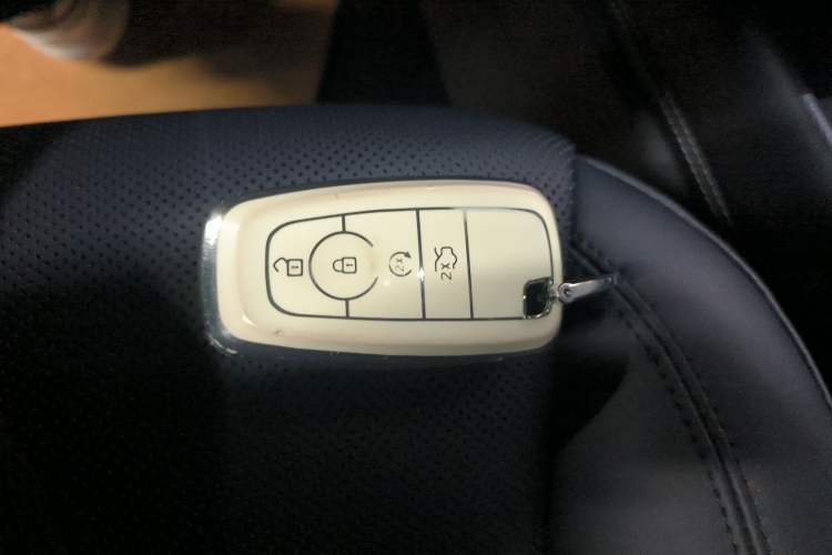 Used Lincoln Corsair 2022 2.0T Two-Wheel Drive Deluxe Edition