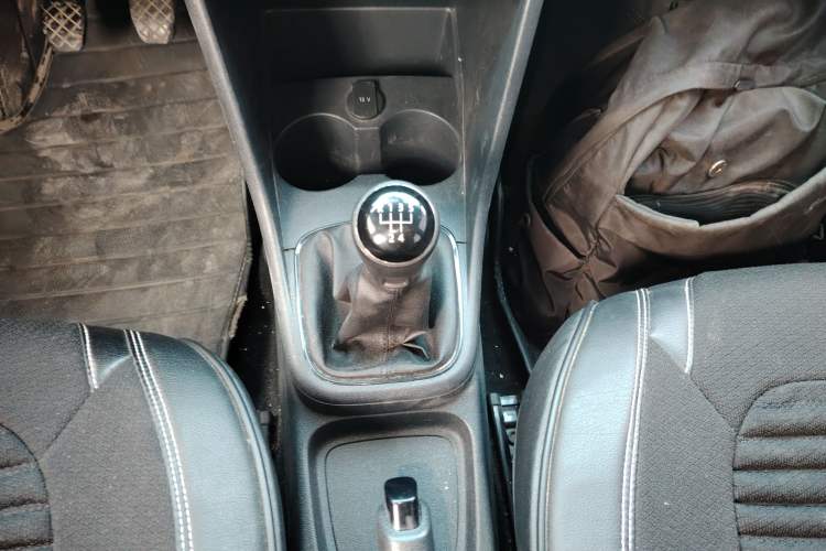 Used Volkswagen Polo 2016 1.4L Manual Fashion Model
