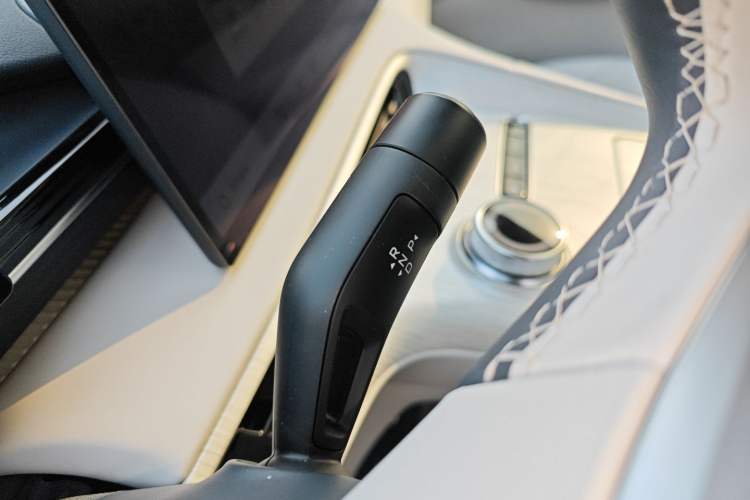 Used  E5 2024 530km Starship Edition