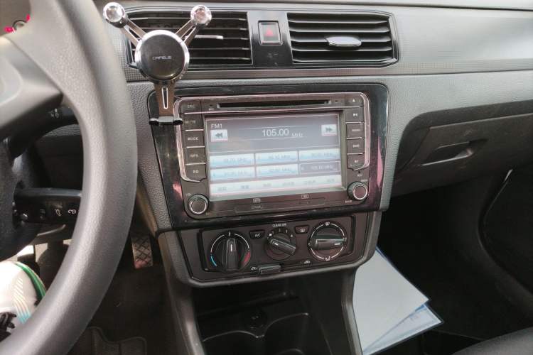 Used Volkswagen Santana 2016 1.4L Manual Fashion Edition