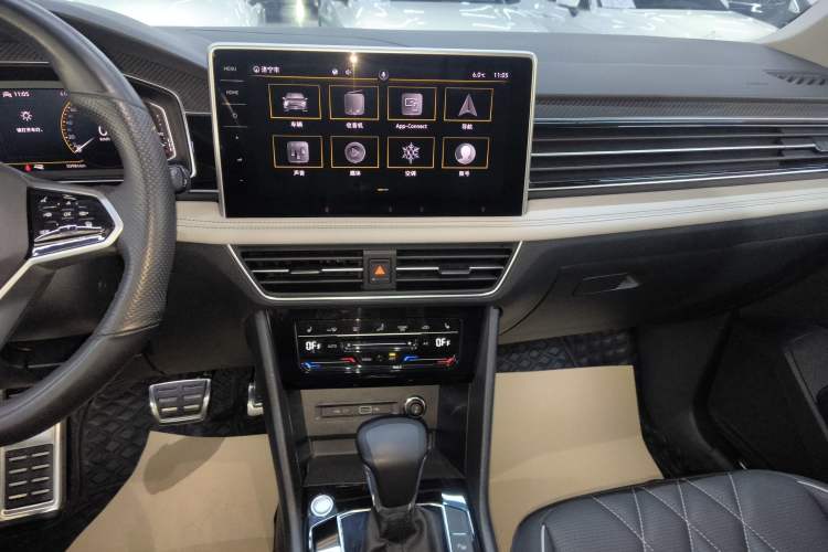 Used Volkswagen Tiguan L 2022 330TSI Automatic Two-Wheel Drive R-Line Enhanced Edition
