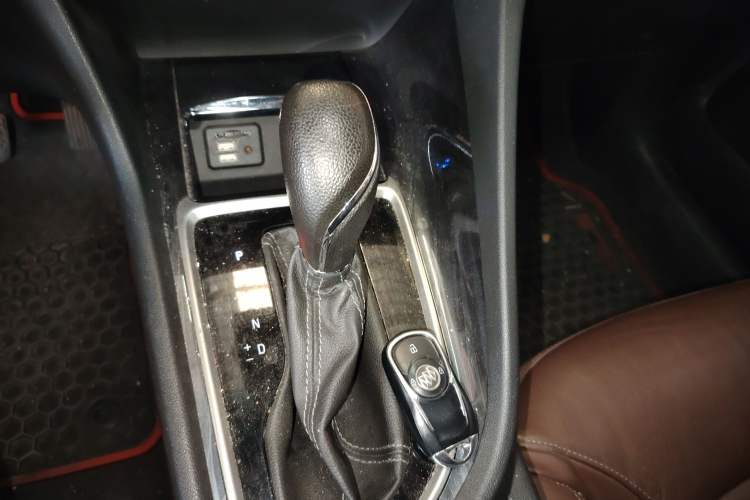 Used Buick GL6 2019 18T 6-Seater Connected Luxury Version China VI Standard
