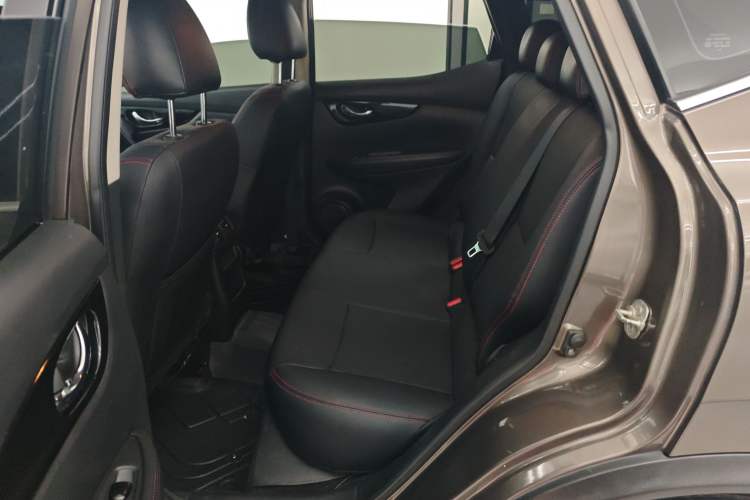 Used Nissan Qashqai 2019 2.0L CVT Smart Enjoyment Version
