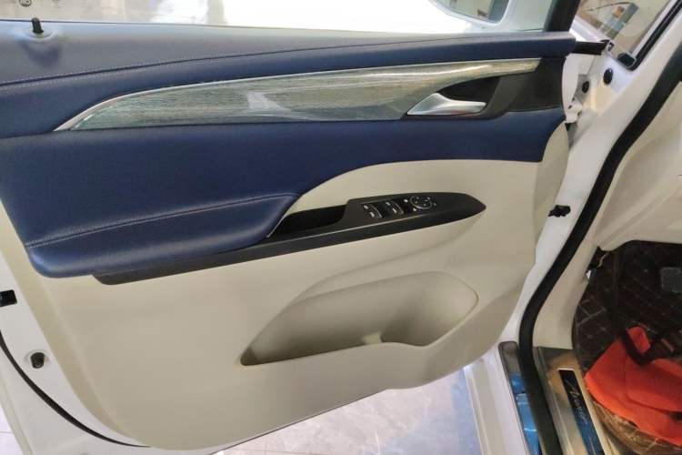 Used Buick GL8 2020 ES Land Cruiser 653T Comfort Edition
