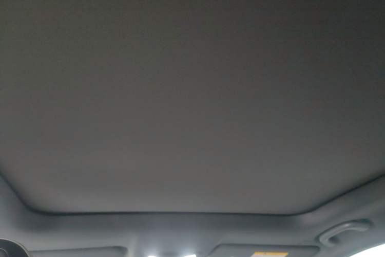 Used Changan UNI-V iDD 2024 Blue Whale Smart Electric iDD 136km Luxury Model