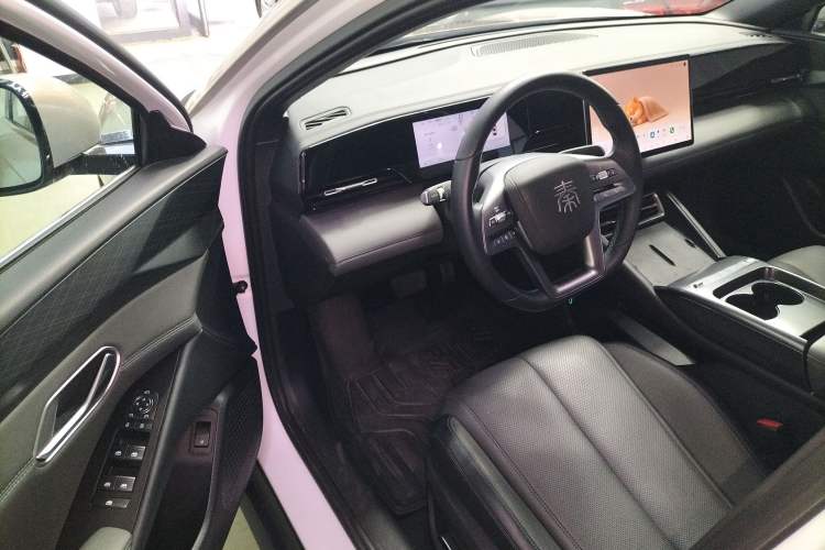 Used BYD Qin L 2025 EV 545KM Beyond Version
