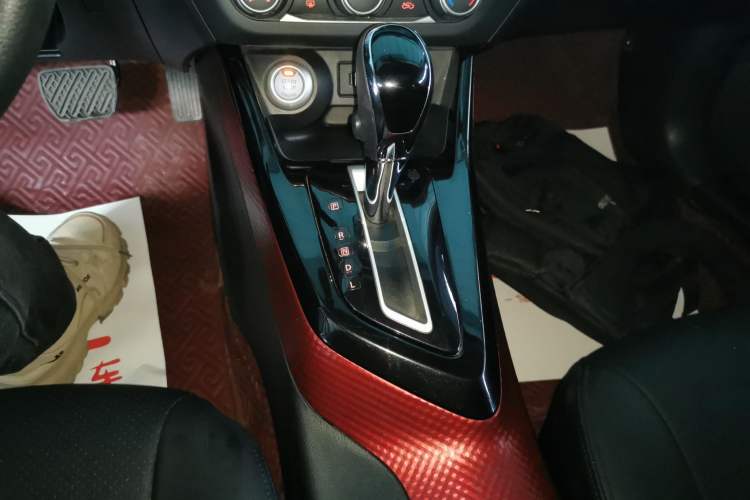 Used Nissan Lannia 2019 1.6L CVT Smart Connect Smart Cool Version China V Standard
