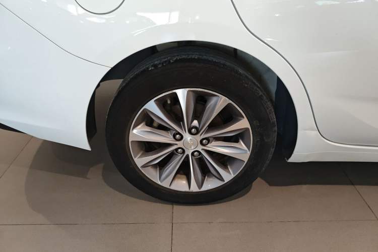 Used Chevrolet Monza 2021 320 Automatic Enjoyment Sunroof Edition