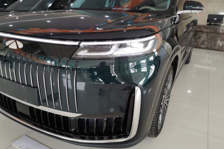 Used Chery T11 2026 Model 220 All-Wheel Drive Dual IMAX Theater Edition