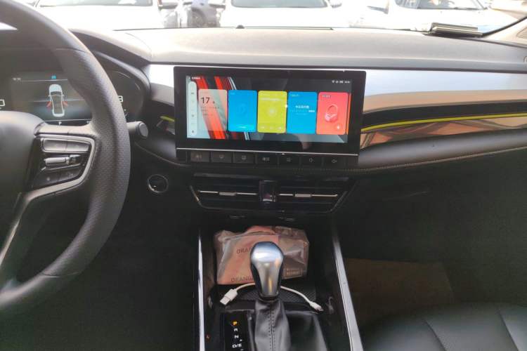 Used Roewe i5 2021 1.5L CVT Diamond Edition