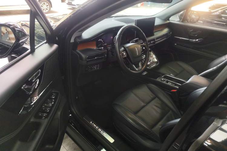 Used Lincoln Corsair 2021 2.0T Two-Wheel-Drive Luxury Edition