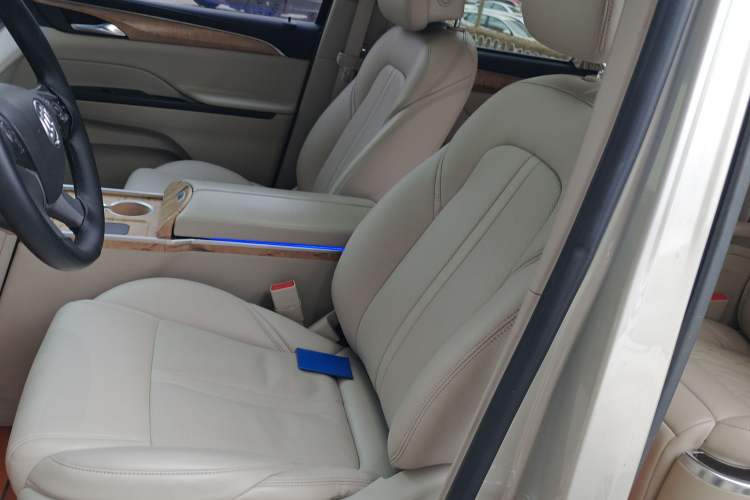 Used Buick GL8 2018 ES 28T Comfort Model China VI Standard