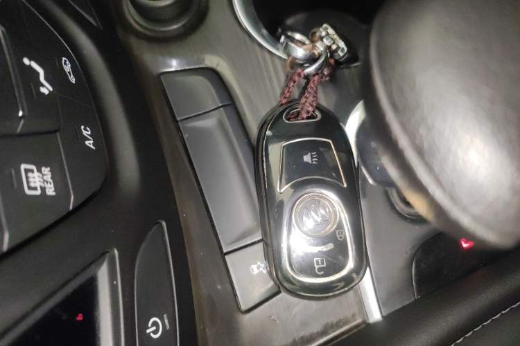 Used Buick Envision 2020 20T Two-Wheel Drive Leading Version
