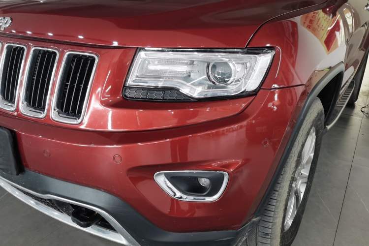 Used  Grand Cherokee 2015 3.0L Comfort Navigation Edition
