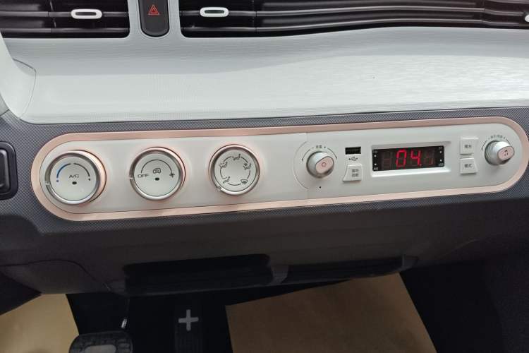 Used Wuling Hongguang MINIEV 2022 Macaron Premium Model – Lithium Iron Phosphate
