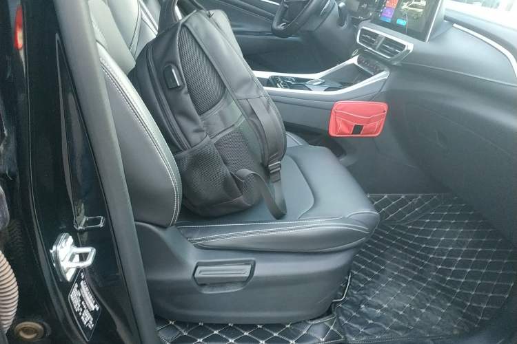 Used SAIC MAXUS G50 2023 PLUS 1.5T Happiness-Recommended Automatic Cruise Version
