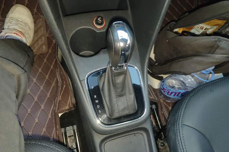 Used Volkswagen Polo 2016 1.6L Automatic Comfort Model
