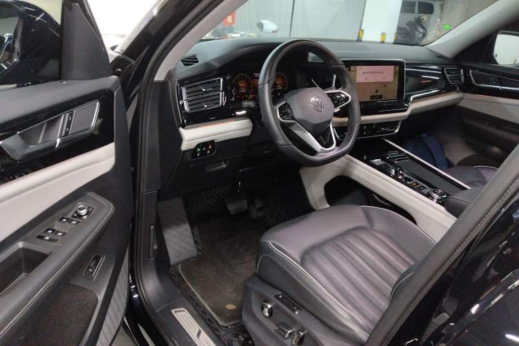 Used Volkswagen Teramont 2023 530 V6 Four-Wheel Drive Prestige Luxury Edition