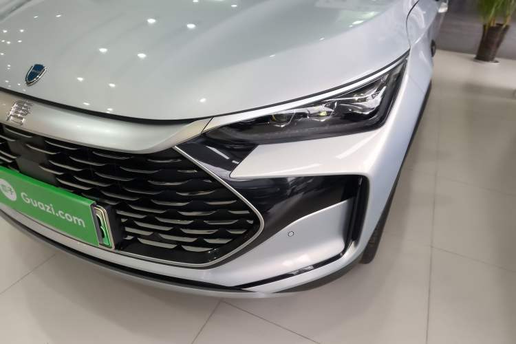 Used BYD Tang New Energy 2025 Model Smart Drive Version DM-i 175KM Deluxe Version