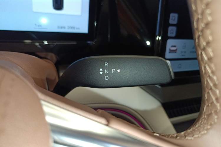 Used BYD Xia 2025 DM-i 1.5T 180km Beyond Edition
