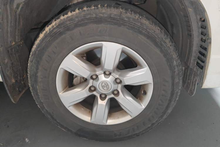 Used Toyota Prado 2016 2.7L Automatic Standard Edition
