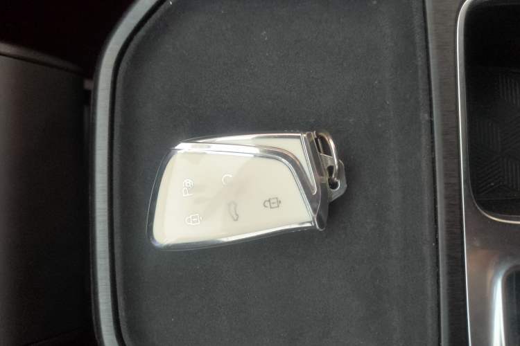 Used Dongfeng Aeolus Mage 2025 1.5T JingShang Edition
