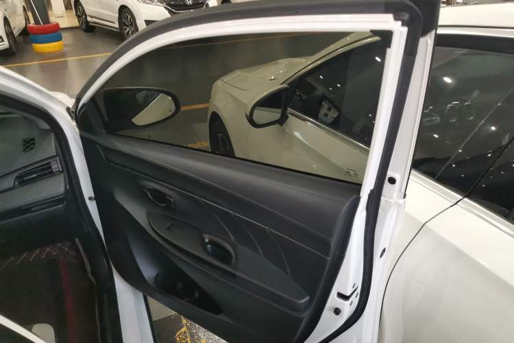 Used Toyota YARiS L 2022 X-Trail 1.5L CVT Leading PLUS Edition
