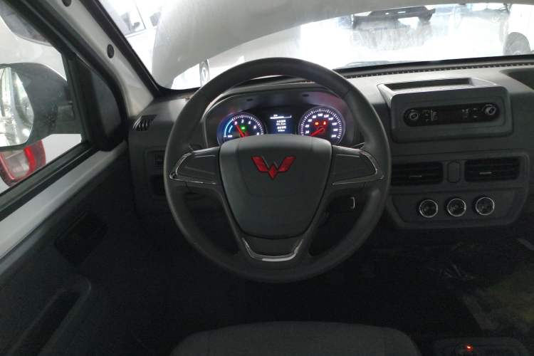 Used Wuling Yangguang 