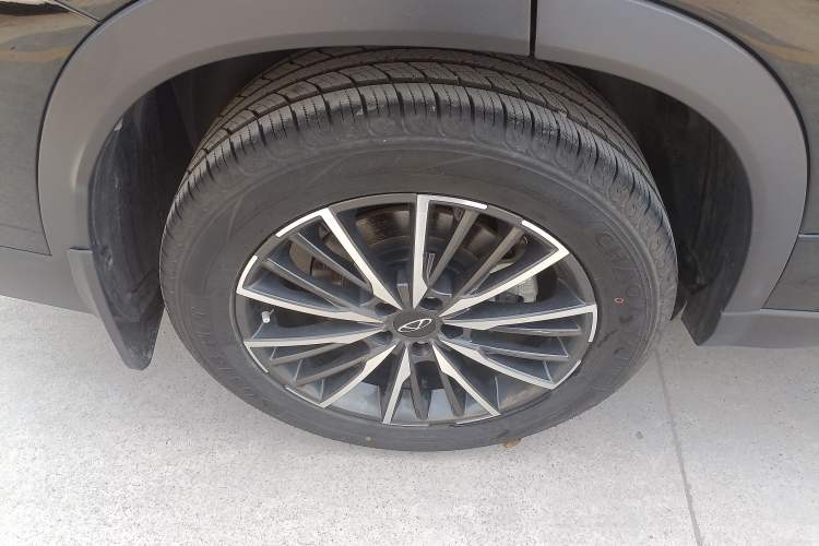 Used Chery Tiggo 8 PRO 2024 Champion Edition 290T Two-Wheel Drive Shining Version 5 Seats
