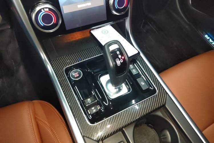 Used Jaguar XEL 2024 2.0T 250 PS R-DYNAMIC S Ebony Black Sport Edition
