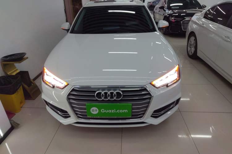 Used Audi A4L 2018 30th Anniversary Edition 40 TFSI Fashion Model