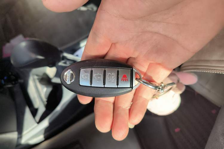 Used Nissan Livina 2013 JINRUI 1.6XV CVT Luxury Edition