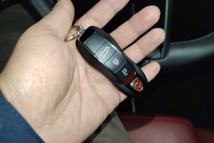 Used Porsche Macan 2022 Macan S 2.9T