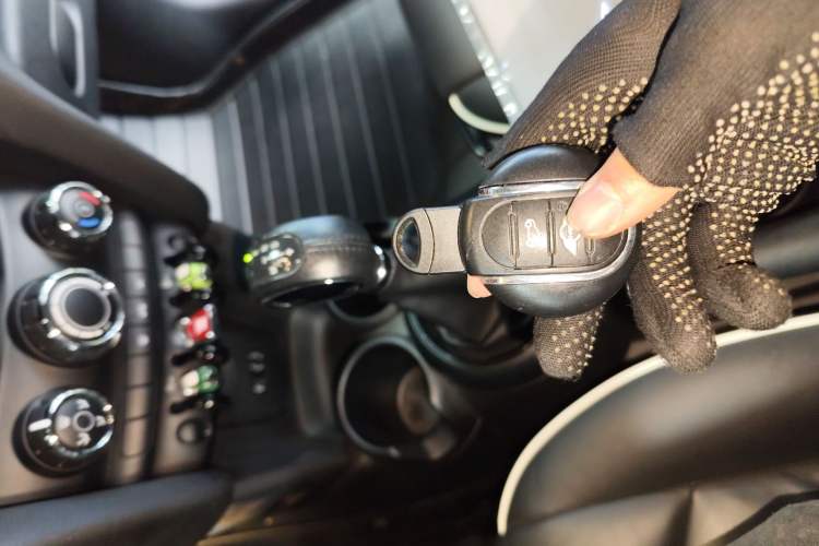 Used MINI MINI 2014 1.2T ONE