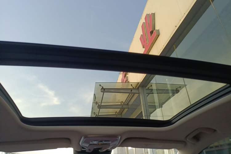 Used Hongqi H5 2025 1.5T DCT Qiyun 500 000th Unit Commemorative Edition
