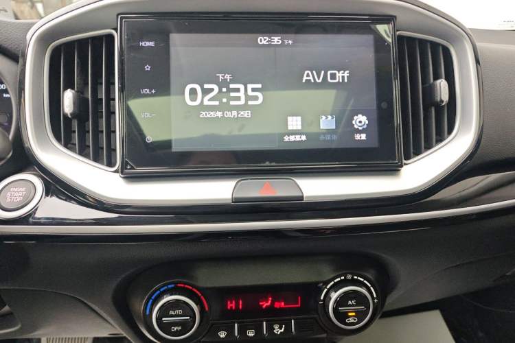 Used Kia kx1 Stonic 2021 1.4L CVT Sunroof Model