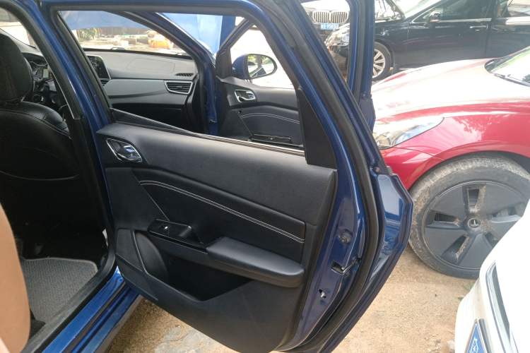 Used Baojun 310W 2018 1.5L Automatic Luxury Version China V
