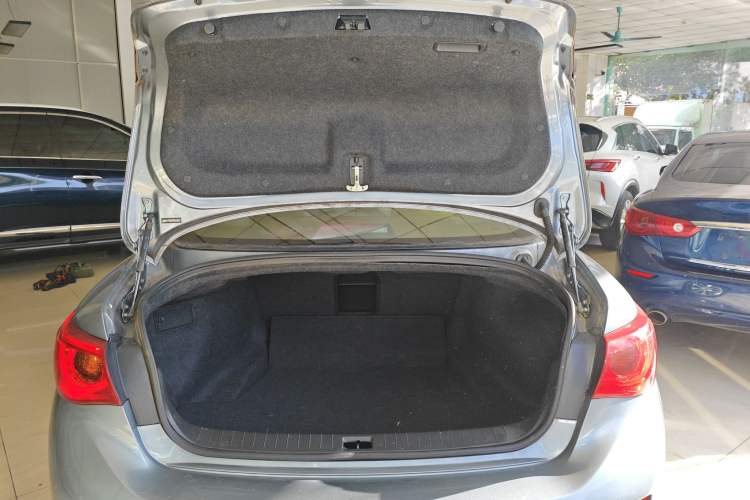 Used Infiniti Q50L 2015 2.0T Enjoyment Edition
