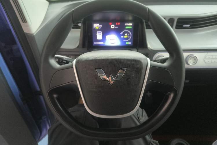 Used Wuling Hongguang MINIEV 2022 Macaron Colorful Edition Lithium-Ion Battery
