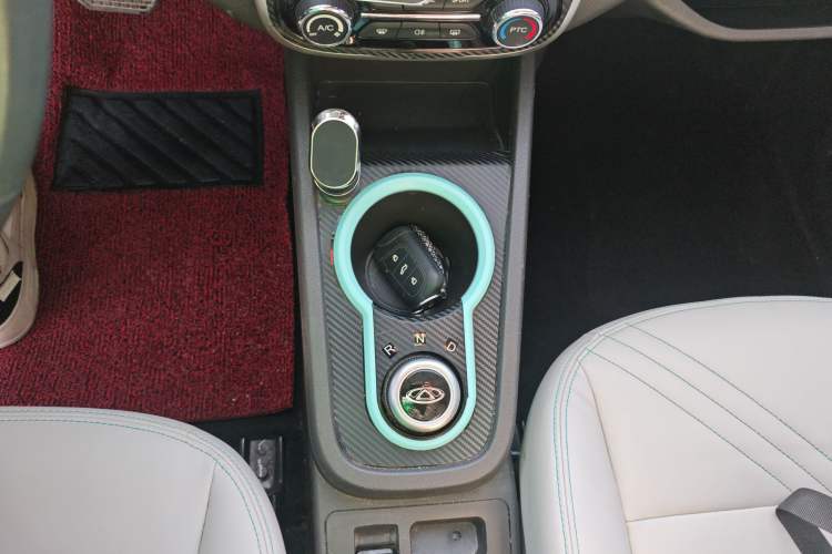 Used Chery Little Ant 2021 200 000-Yuan Ant Fan Edition Talent Version NMC Battery 301 km