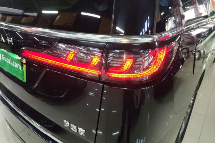 Used VOYAH Dream 2022 Low-Carbon Edition Dream+ Smart Enjoyment Package
