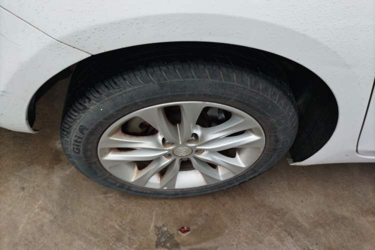 Used Buick Verano 2018 Sedan 20T Dual-Clutch Leading Model