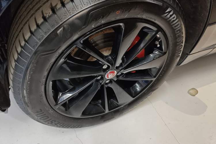 Used Jaguar F-PACE 2021 250 PS R-Dynamic SE
