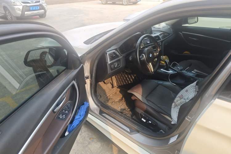 Used BMW 3 Series 2018 320Li Leading Luxury Package
